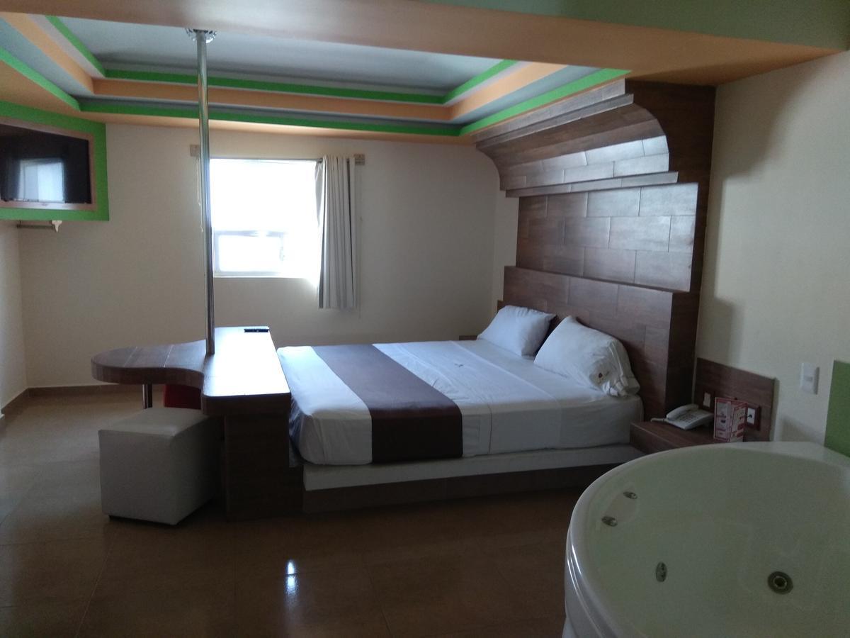 Hotel Rubi Manzanillo Kültér fotó