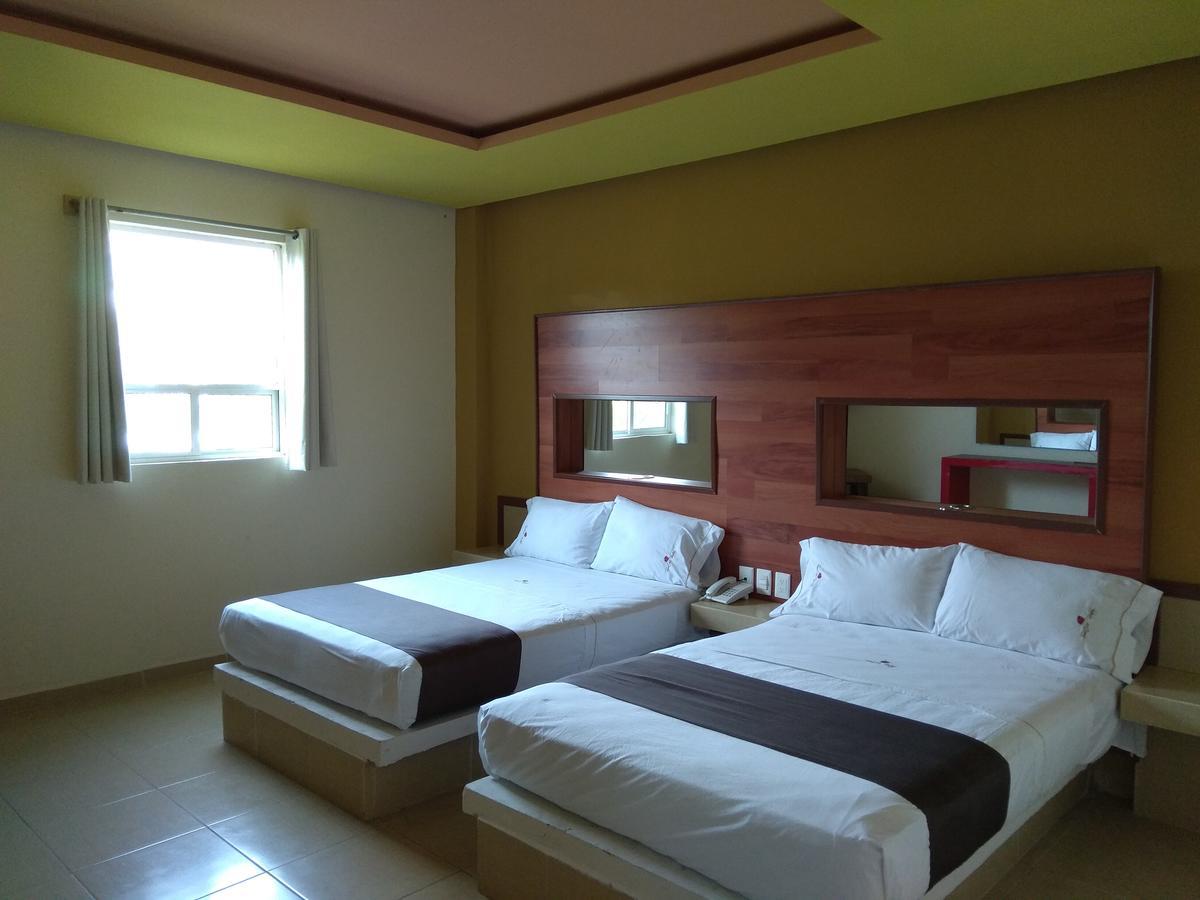 Hotel Rubi Manzanillo Kültér fotó